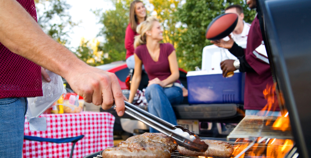 Understanding Gas Grills, Charcoal Grills, Smokers and Your Outdoor-Living Lifestyle!